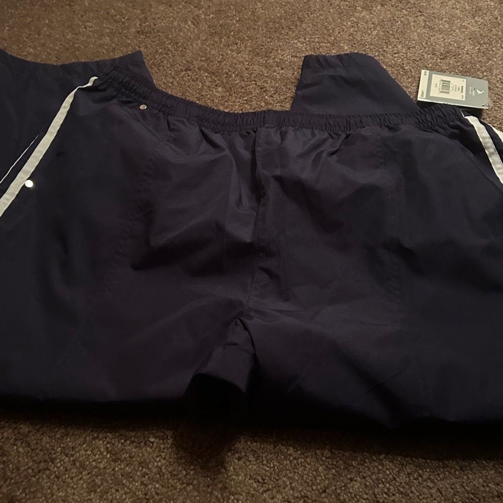 Size Large Newer Tags Women’s Tech Gear Jogger Pants Capri